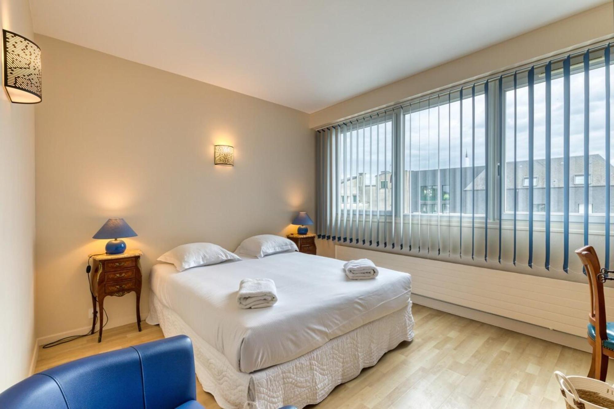 Apartamento Francoise F5 Avec Parking Ruan Exterior foto